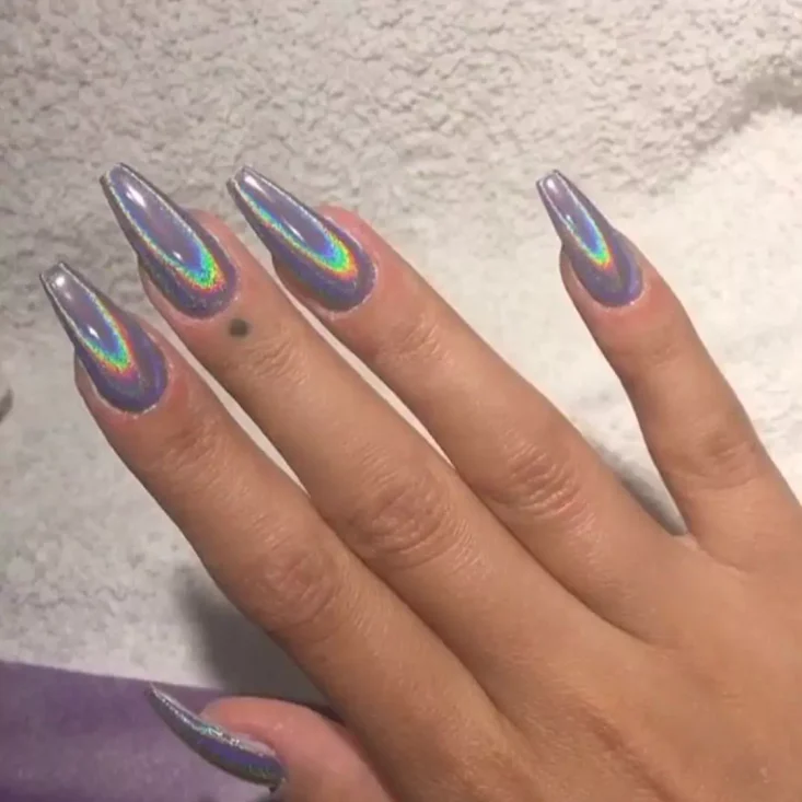 ناخن هفت رنگ نقره ای