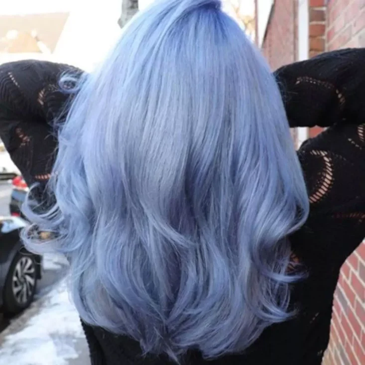 رنگ موی آبی یخی فانتزی