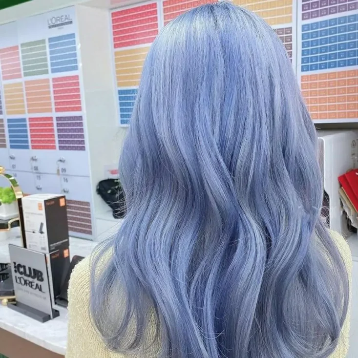 رنگ موی آبی یخی کیوت