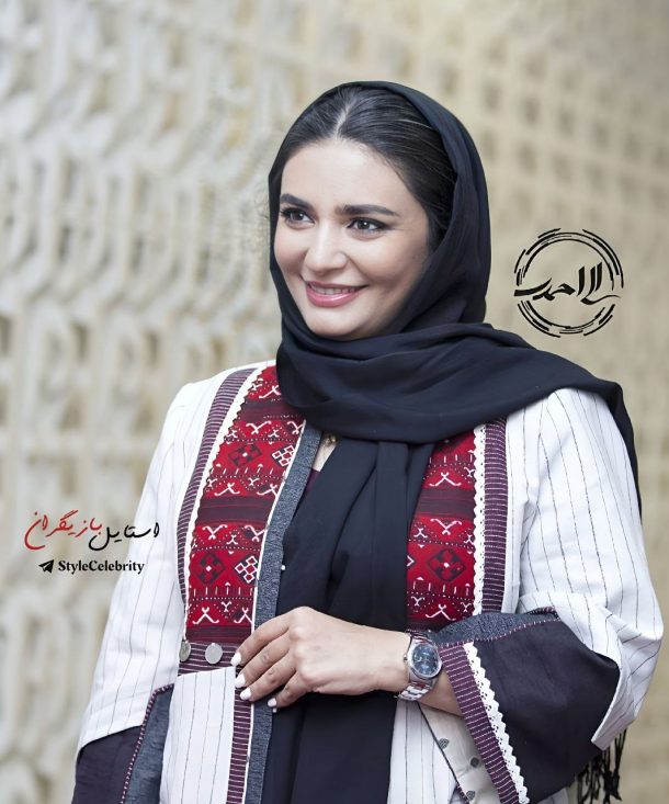 عکس لیندا کیانی در استخر