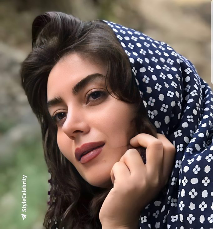 هدیه بازوند بی حجاب